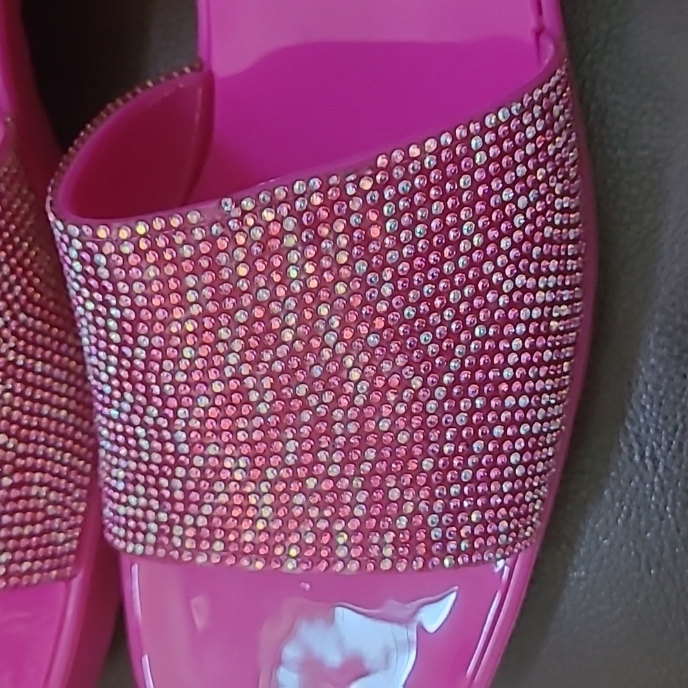 New Fuschia Pink Sandals - Picture 2 of 5
